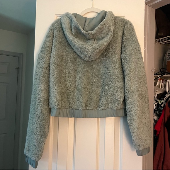 Girlfriend Collective Fleece Bomber Jacket - Picture 3 of 4